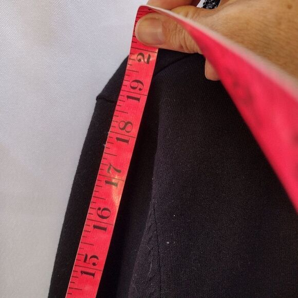 Silk White House Black Market bolero - Picture 7 of 7